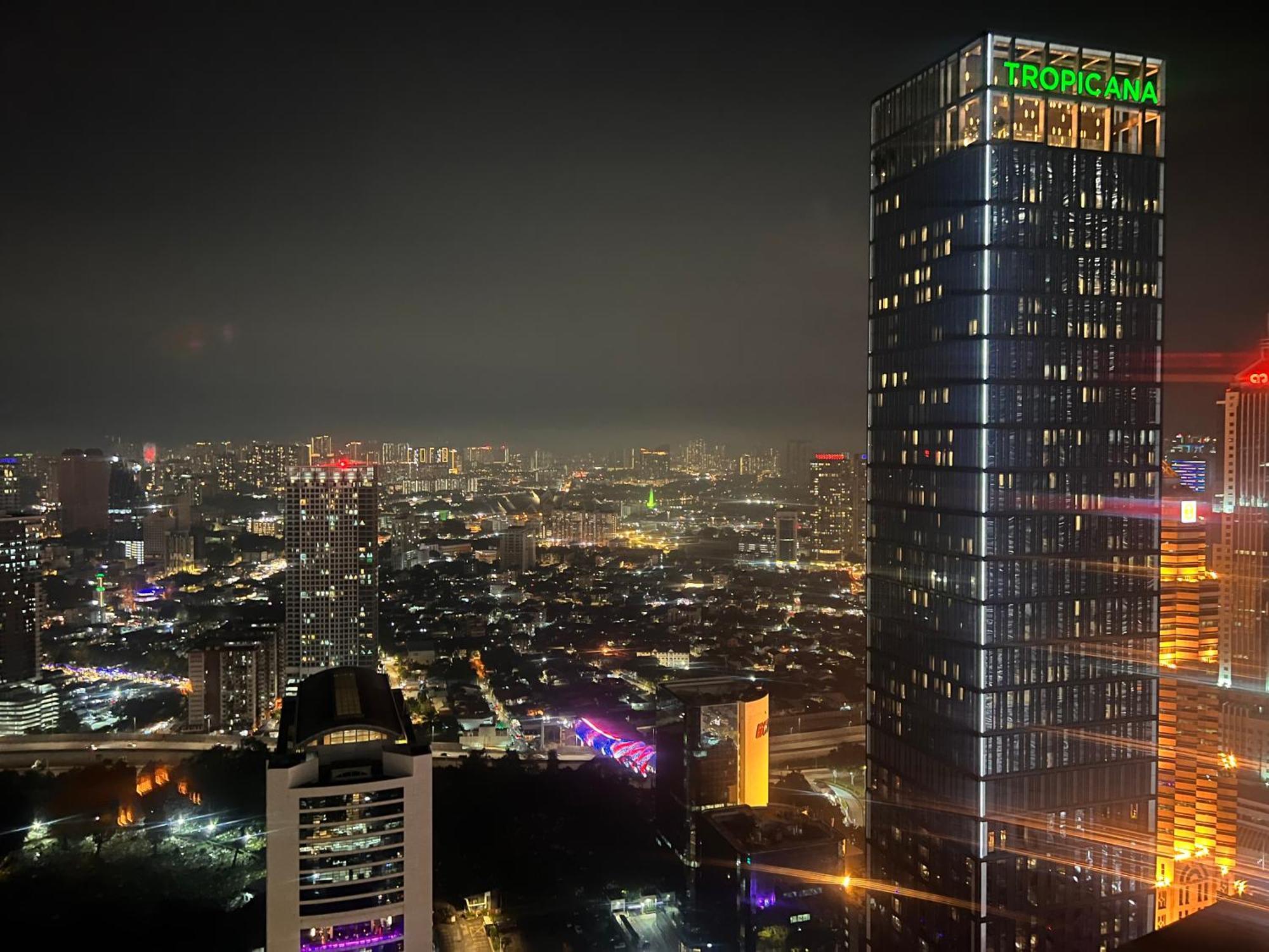 Sky Suites At Klcc By Mitstay Kuala Lumpur Exterior foto
